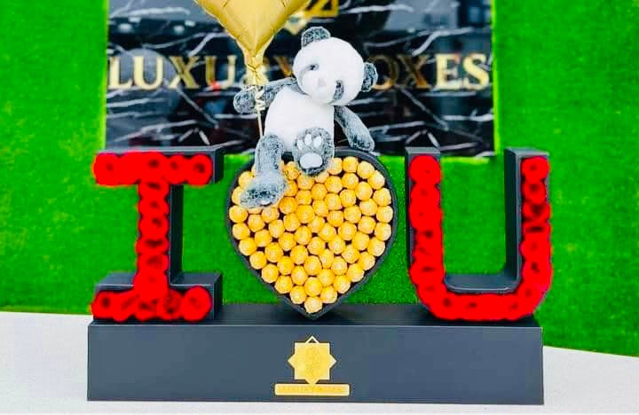 I Love You Ferrero Teddy Gift Stand