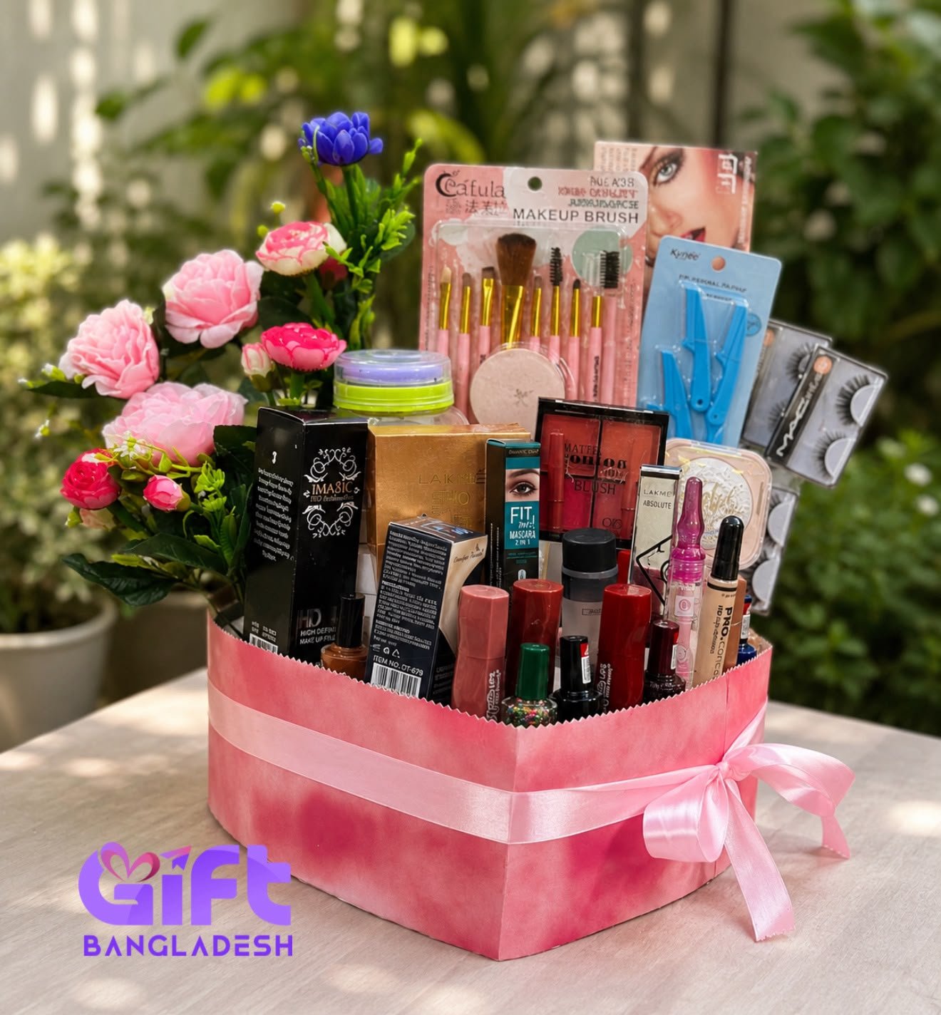 Premium Beauty & Makeup Gift Hamper