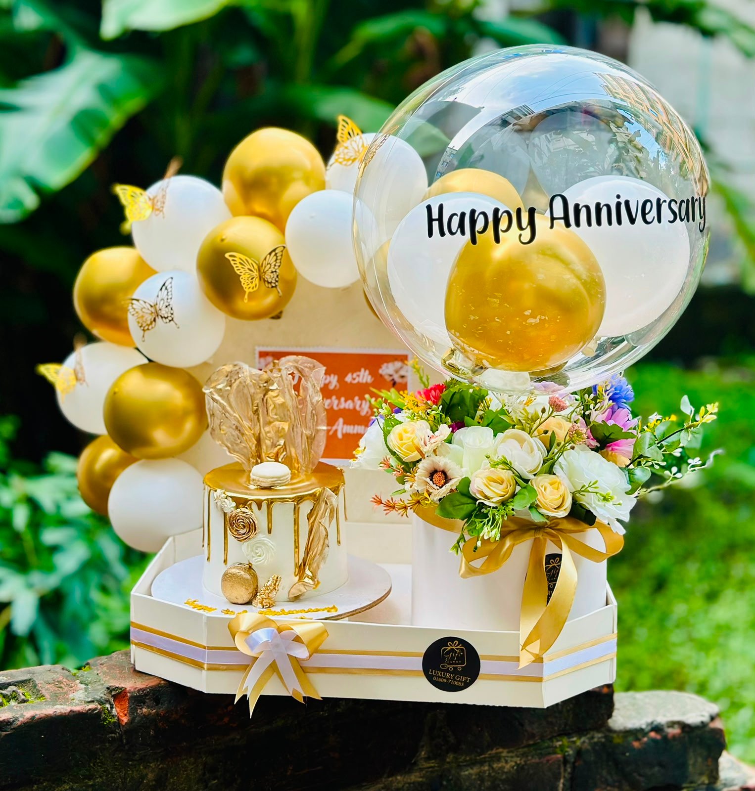 Luxury Anniversary Surprise Package2