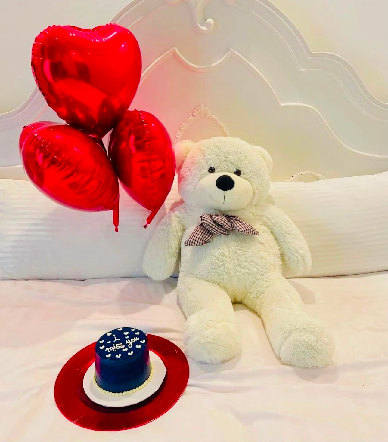 Teddy, Cake & Love Balloon Combo