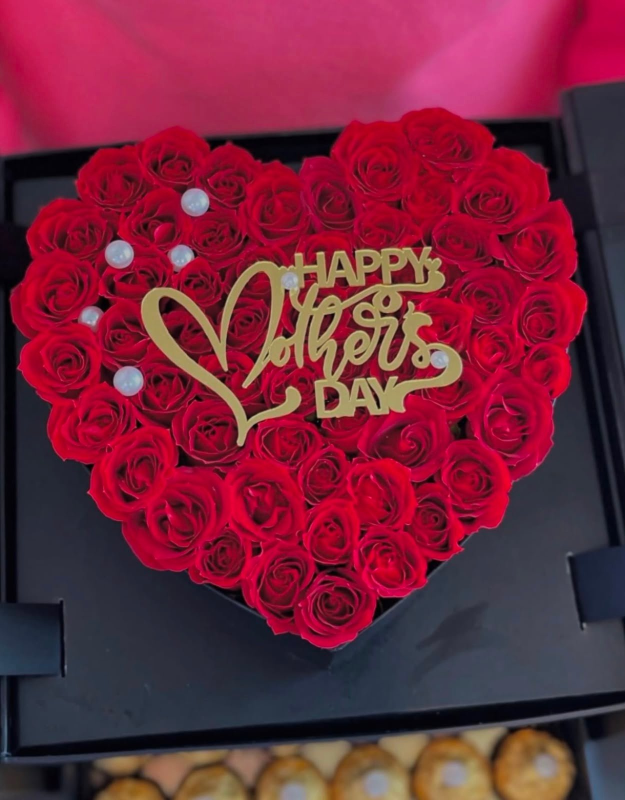 Mother’s Day Special Rose & Chocolate Gift Box